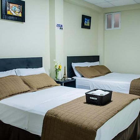 Hotel Paris Machala Kültér fotó